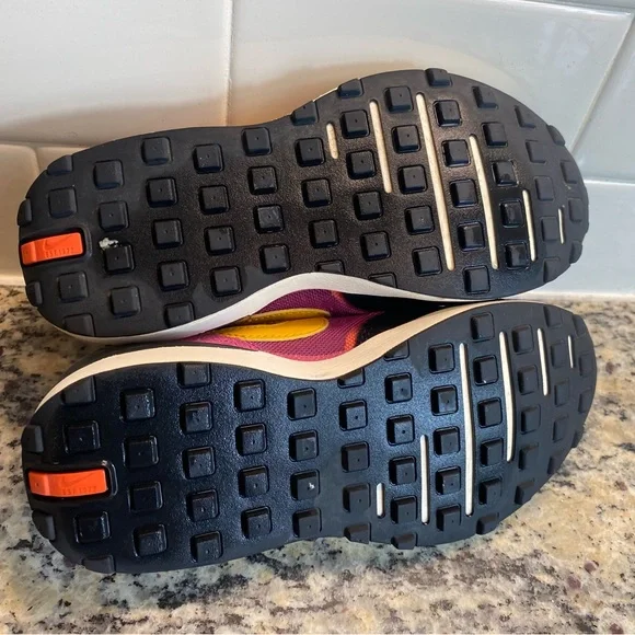 Nike Boys Waffle One DC0480-600 Pink Casual Shoes Sneakers Size 13C - Picture 8 of 9